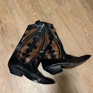 VINTAGE COWBOY BOOTS